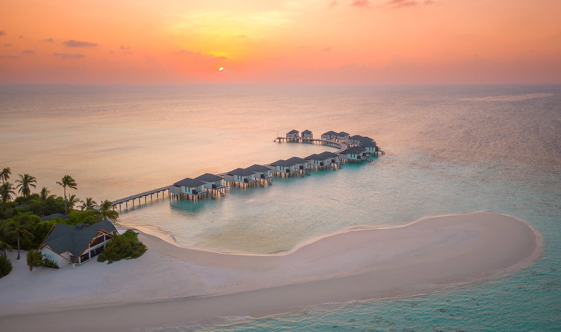 9. Conrad Maldives Rangali Island (image credits: wikimedia)