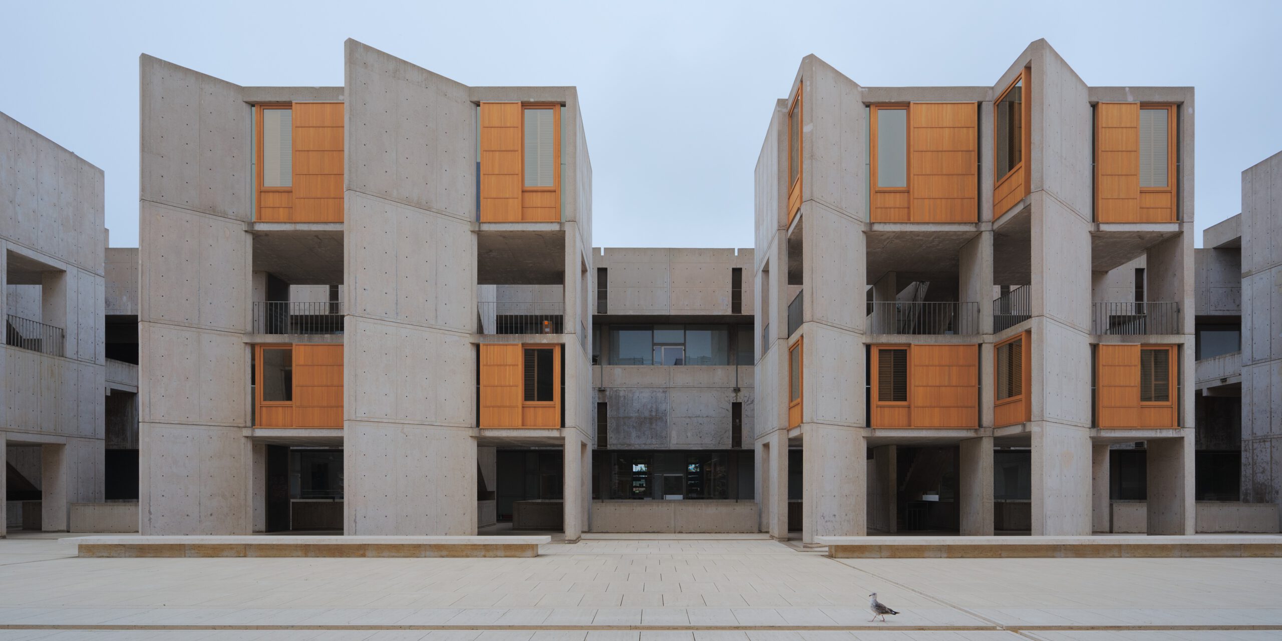 The Salk Institute – Louis Kahn (image credits: wikimedia)