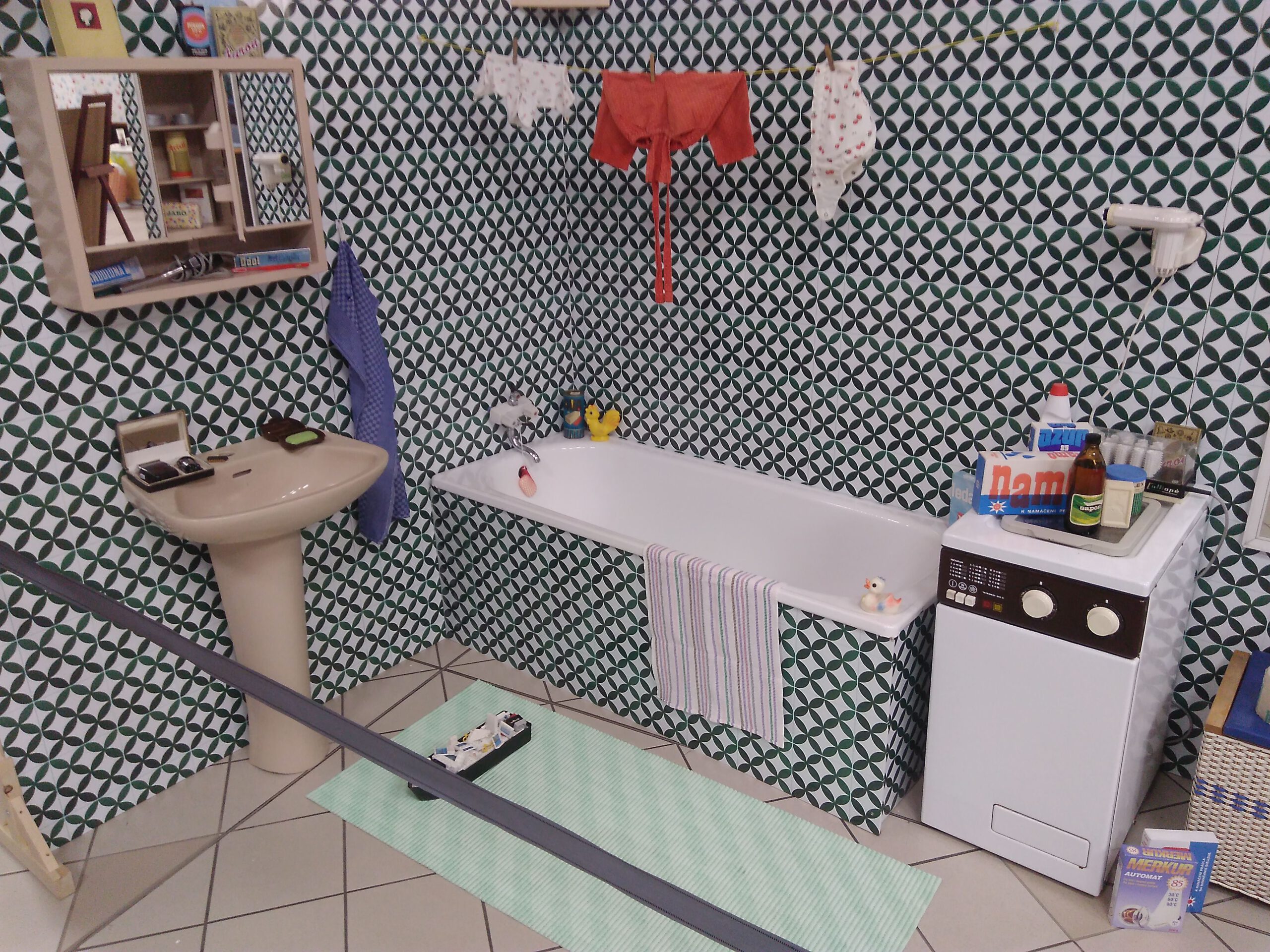 Modern Vintage Bathrooms (image credits: wikimedia)