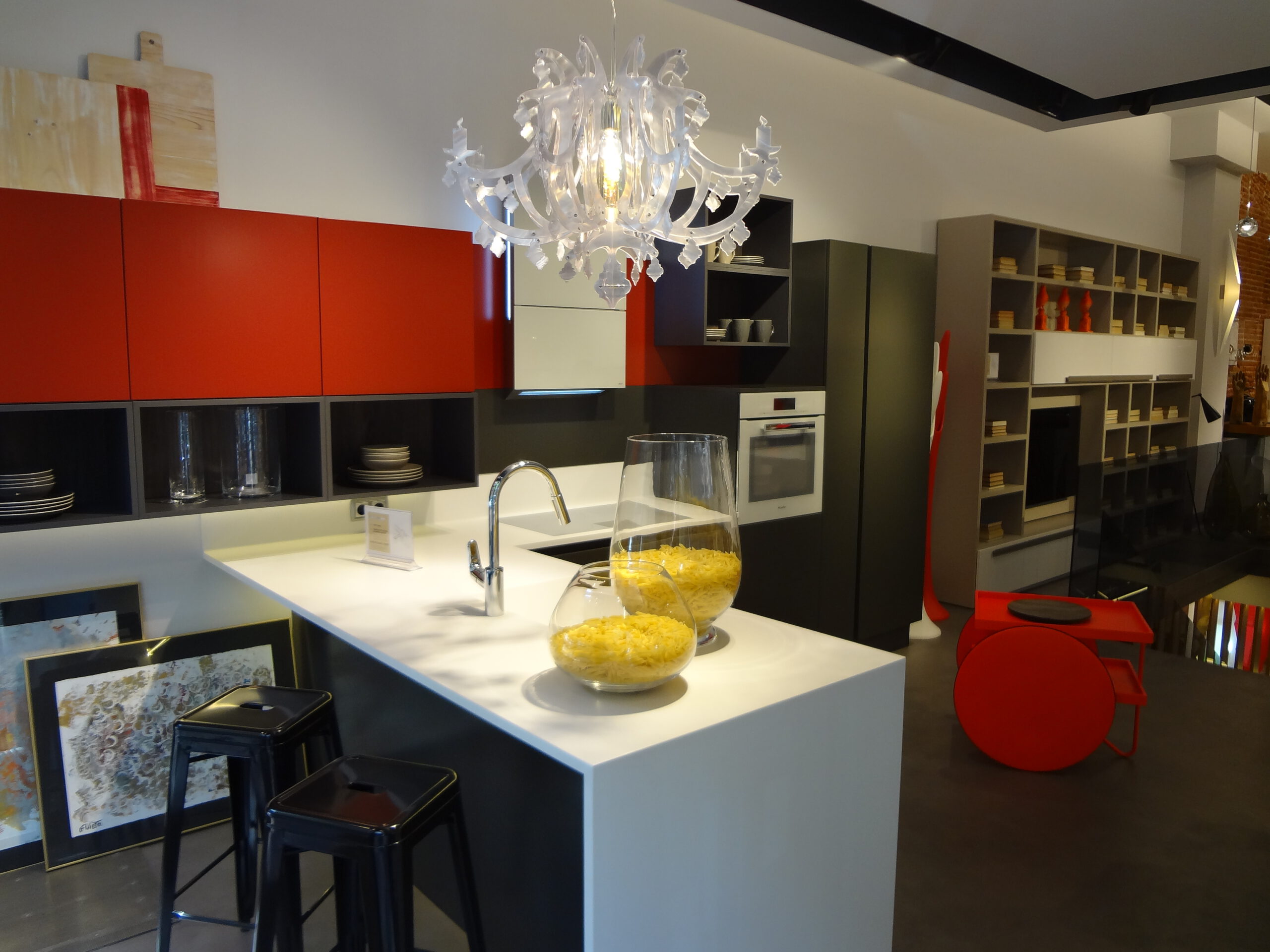Everyday Living Gets a Stylish Upgrade (image credits: wikimedia)