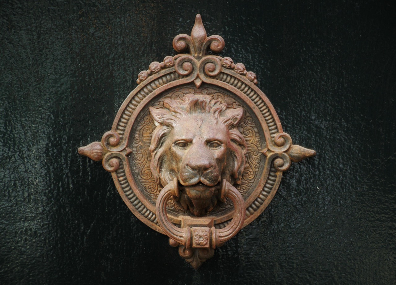 Upgrade Hardware and Handles (image credits: pixabay)
