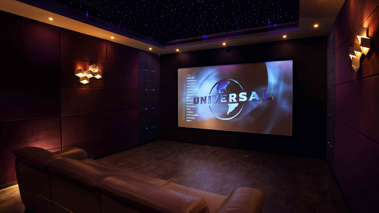 Home Cinemas With Immersive Tech (image credits: pixabay)
