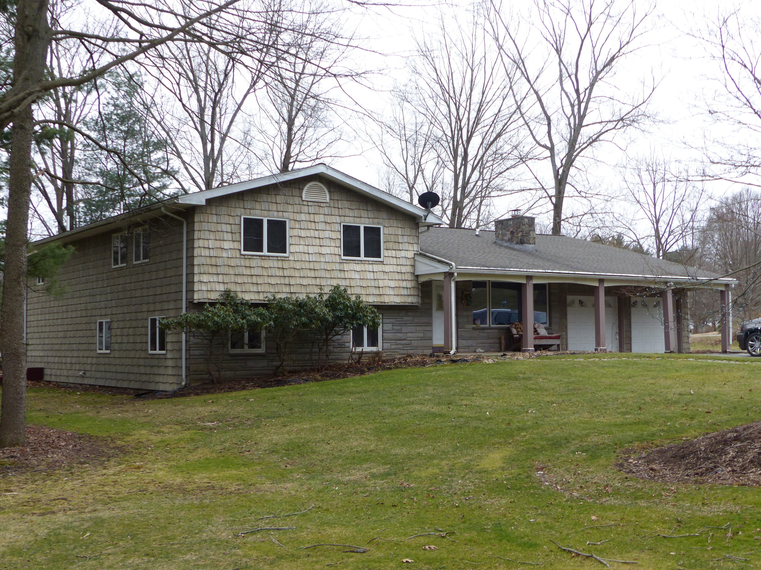 Split-Level Homes: Versatility That Sells (image credits: wikimedia)