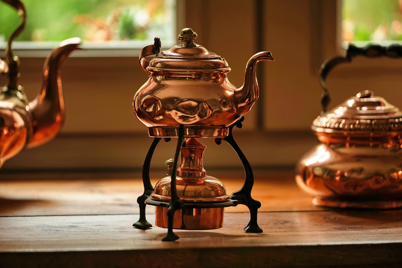 Introduce Warm Metal Accents (image credits: pixabay)