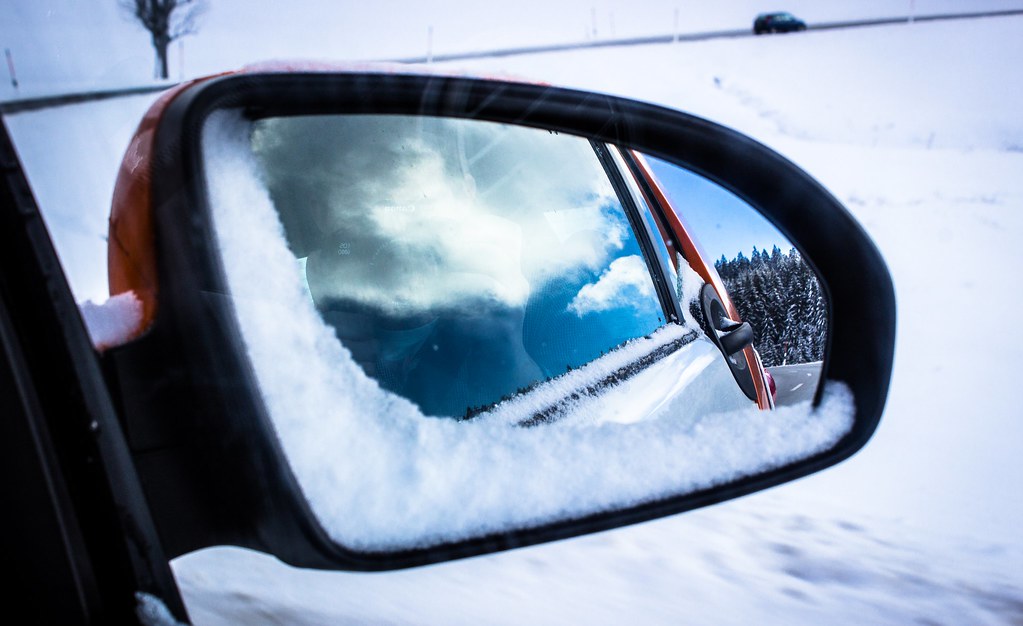 Smart Mirrors That Know More Than Your Reflection (image credits: flickr)
