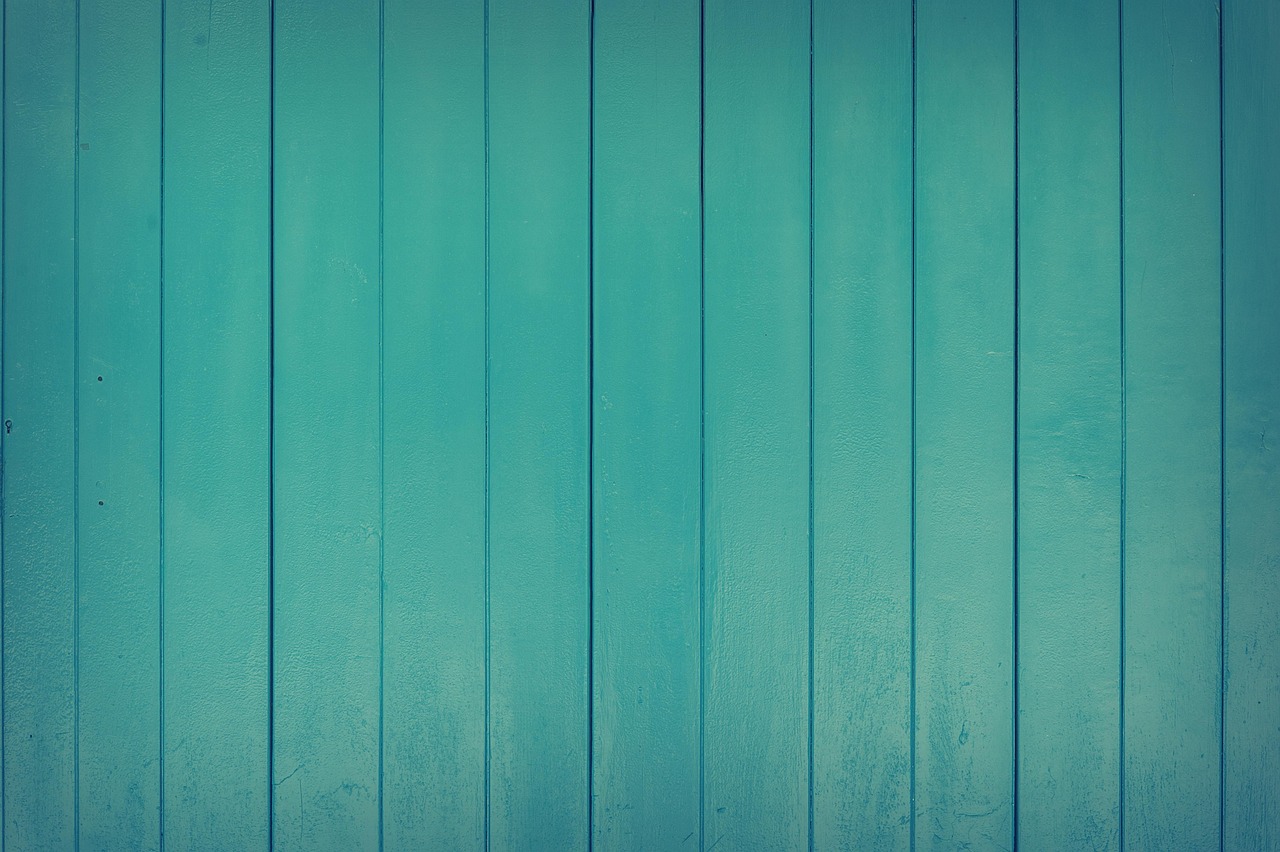 Teal and Turquoise for Balance and Creativity (image credits: pixabay)