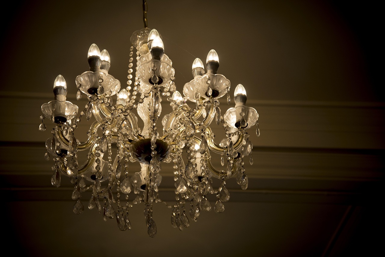 Budget-Friendly Statement Pieces (image credits: pixabay)