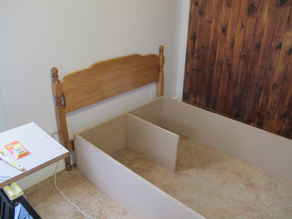 Bed Frame Storage Revolutionizes Bedroom Organization (image credits: flickr)