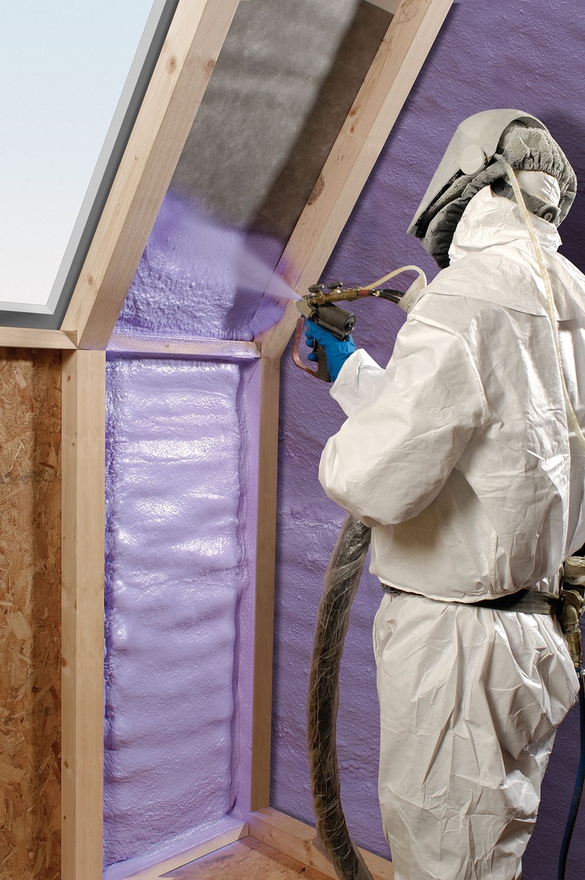Insulation Gaps and Thermal Bridging Issues (image credits: pixabay)