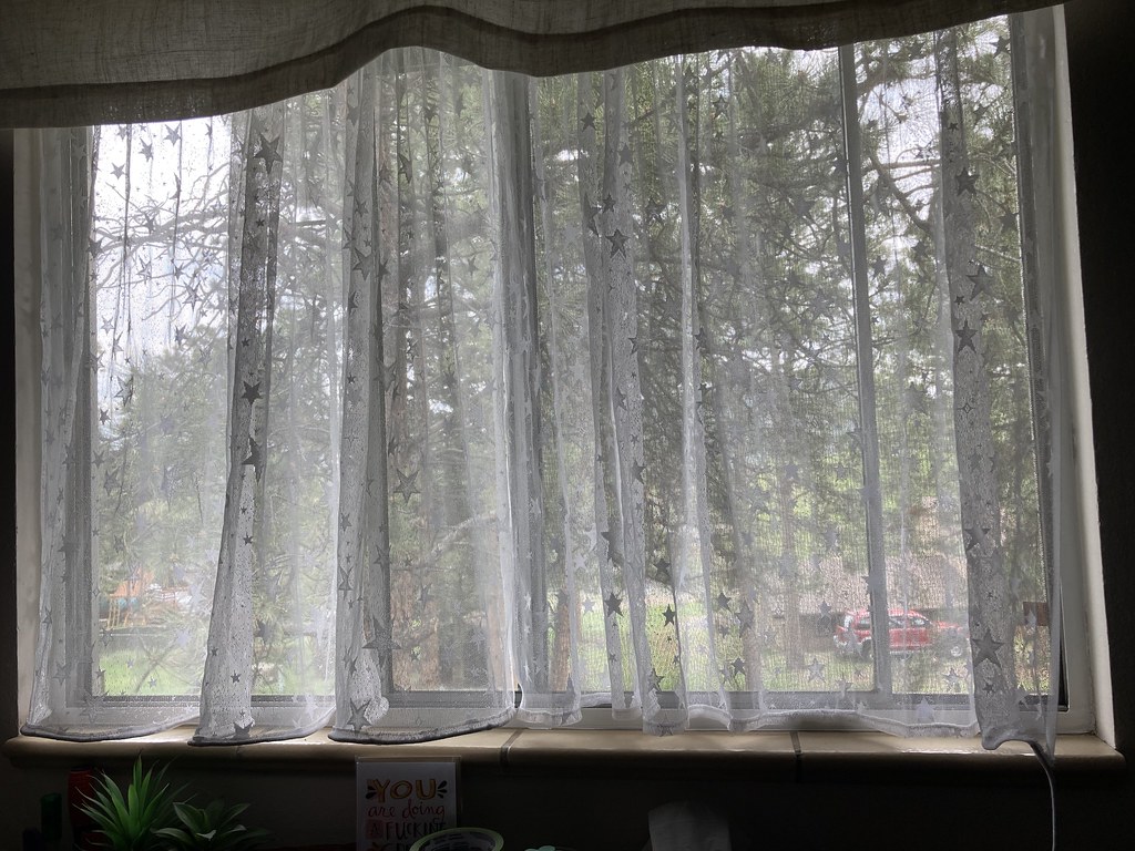 Sheer Fabrics Let Light Flow Freely (image credits: flickr)
